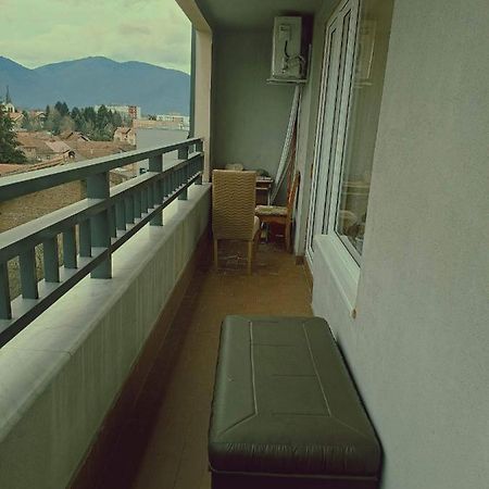 Stan U Sarajevu Na Ilidzi Apartamento Sarajevo Exterior foto