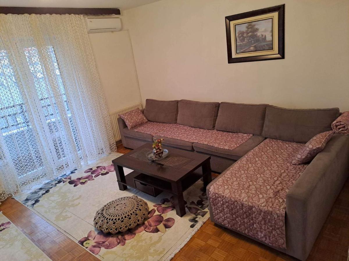 Stan U Sarajevu Na Ilidzi Apartamento Sarajevo Exterior foto
